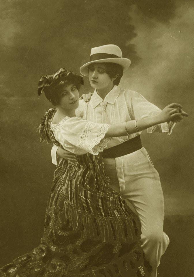 Vintage ladies dancing the tango 1920