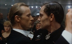 Film clip: Scène de Tango dans le film “Soldier of Orange”  –  Paul Verhoeven 1977